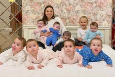 La joven de 23 años ya tiene 11 hijos y quiere llegar a más de 100 Foto: @batumi_mama