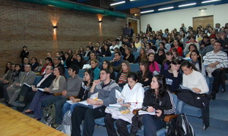 Cerca de 180 personas presenciaron el seminario dictado por Massnegocios. Foto: Gentileza