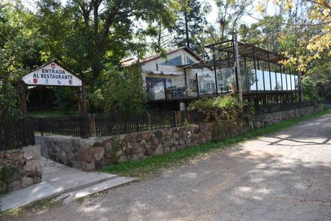El Rincón Suizo es uno de los restaurantes más tradicionales de la montaña mendocina. El Rincón Suizo es uno de los restaurantes más tradicionales de la montaña mendocina.