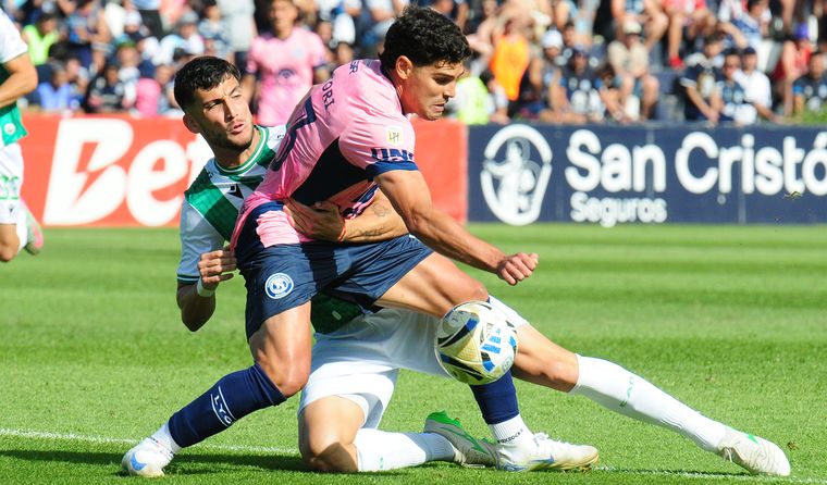 Independiente Rivadavia perdió 2-1 ante Banfield y estiró su mala racha. 