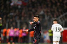 El Diablito Echeverri no logra afianzarse en el Bayer Leverkusen. El Diablito Echeverri no logra afianzarse en el Bayer Leverkusen.