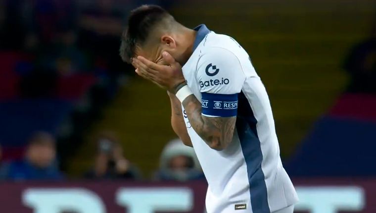 Lautaro Martínez no pudo jugar el segundo tiempo con Inter ante Barcelona. Foto: Captura ESPN