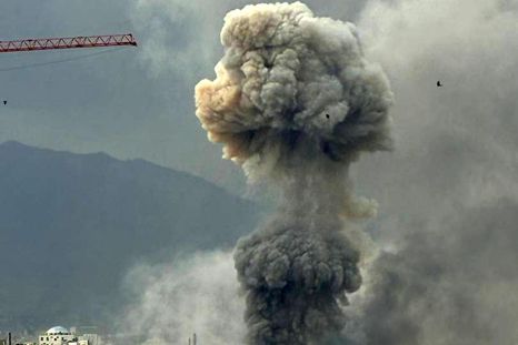 Una persona con la que la BBC ha estado en contacto capturó esta imagen de una explosión a mediados de marzo en Teherán. Una persona con la que la BBC ha estado en contacto capturó esta imagen de una explosión a mediados de marzo en Teherán.