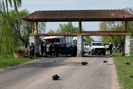 El accidente tuvo lugar el miércoles por la mañana en la intersección de las avenidas Trabajadores y Reconquista, en la ciudad bonaerense de Olavarría. El accidente tuvo lugar el miércoles por la mañana en la intersección de las avenidas Trabajadores y Reconquista, en la ciudad bonaerense de Olavarría.