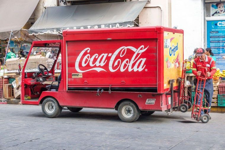 ¿Qué tiene la Coca-Cola mexicana que la ha convertido en todo un éxito en EE.UU.?