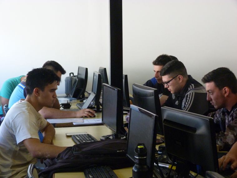 Aseguran que son muy pocas las personas que se inscribieron en las carreras del ITU. Foto: ITU