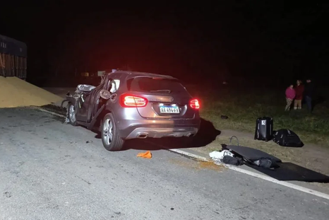 El choque de la Ruta 88, dejó dos muertos y un herido. El choque de la Ruta 88, dejó dos muertos y un herido.