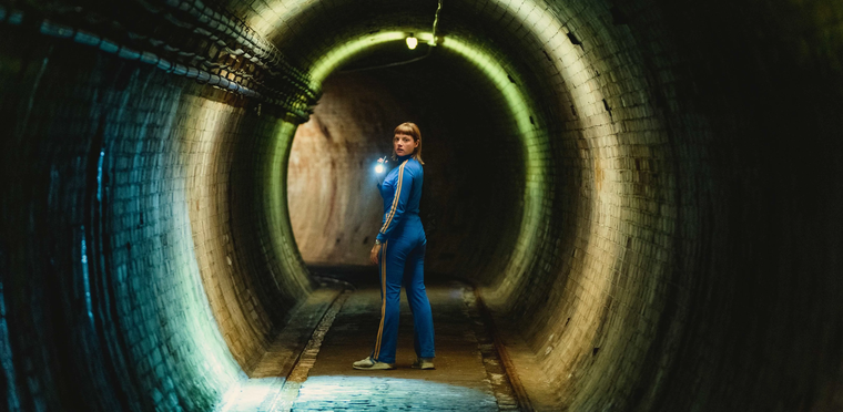 Jella Haase interpreta a Kleo, la protagonista de esta alocada historia. Jella Haase interpreta a Kleo, la protagonista de esta alocada historia.