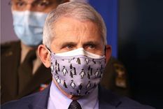 Fauci ha recomendado con anterioridad el uso de dos mascarillas. Foto: GETTY IMAGES