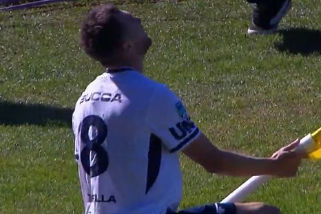 Viene dulce. Leonel Bucca convirtió su cuarto gol con la camiseta de Independiente Rivadavia. Viene dulce. Leonel Bucca convirtió su cuarto gol con la camiseta de Independiente Rivadavia.
