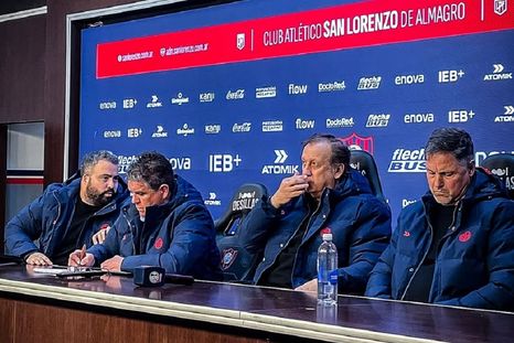 En medio del caos dirigencial, Moretti anunció nuevos cargos en San Lorenzo, aunque advierten que no existe aval formal.