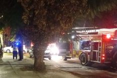 Bomberos trabajaron en la esquina de San Martín y Rivadavia tras el colapso de un ascensor (foto ilustrativa).