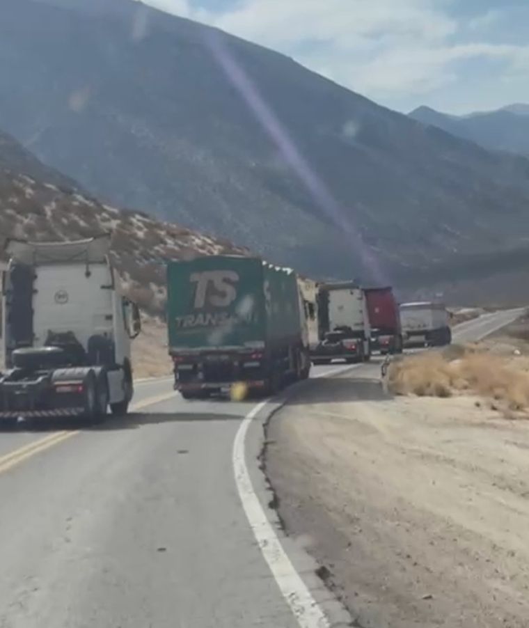 Conductores alertaron por las peligrosas maniobras de un camionero