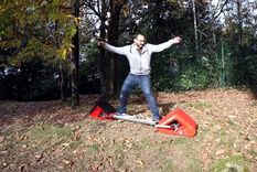 creacion: youtuber arma una patineta electrica todoterreno con oruga