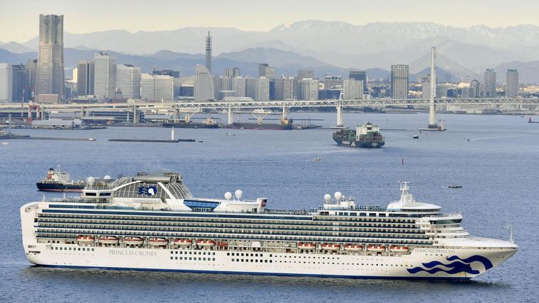 El crucero Diamond Princess en el Puerto de Yokohama, Japón, el 4 de febrero de 2020.