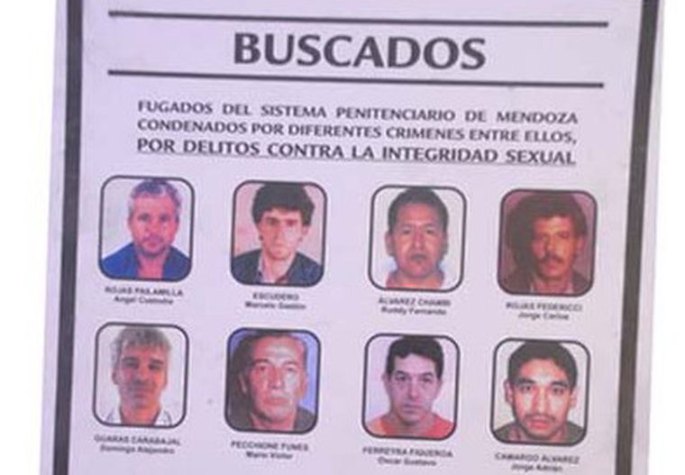 La foto de Rojas Federici es la pimera de arriba y de la derecha.