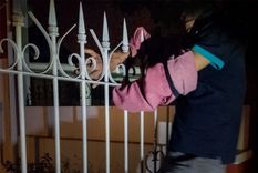 El ladrón quedó con su brazo incrustado en el metal