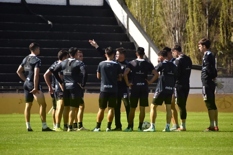 Medrán metería mano en el equipo. Foto: Prensa Gimnasia