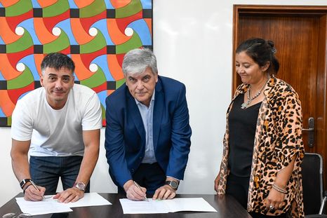 El municipio acordó la emisión de un bono verde para avanzar en un proyecto de energía renovable. El municipio acordó la emisión de un bono verde para avanzar en un proyecto de energía renovable.