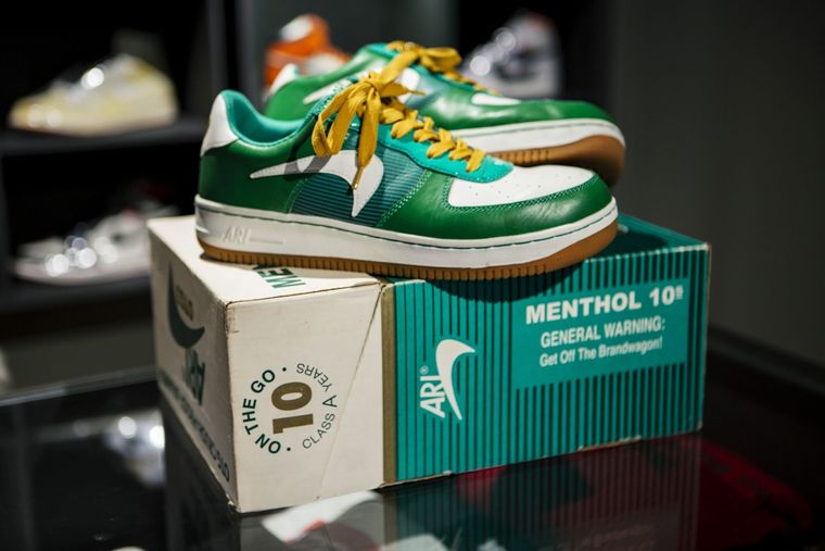 Nike y un modelo que fracasó: el lanzado en 2006, en homenaje a los cigarrilos mentolados Foto: Mucho Viento