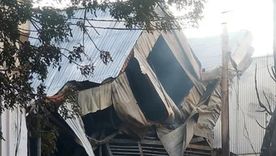 El incendio destruyó una construcción de tres niveles y hubo dos víctimas fatales Foto: NA