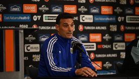 Lionel Scaloni se quejó de una decisión de la AFA a una semana del debut mundialista. Lionel Scaloni se quejó de una decisión de la AFA a una semana del debut mundialista.