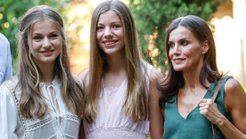 Letizia y sus hijas. Foto: Telva