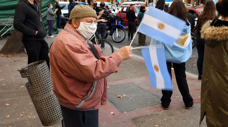 La gente se siente alejada de los políticos. Foto: ALF PONCE MERCADO / MDZ