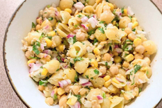 Admira esta ensalada super deliciosa, perfecta para compartir con tus seres queridos