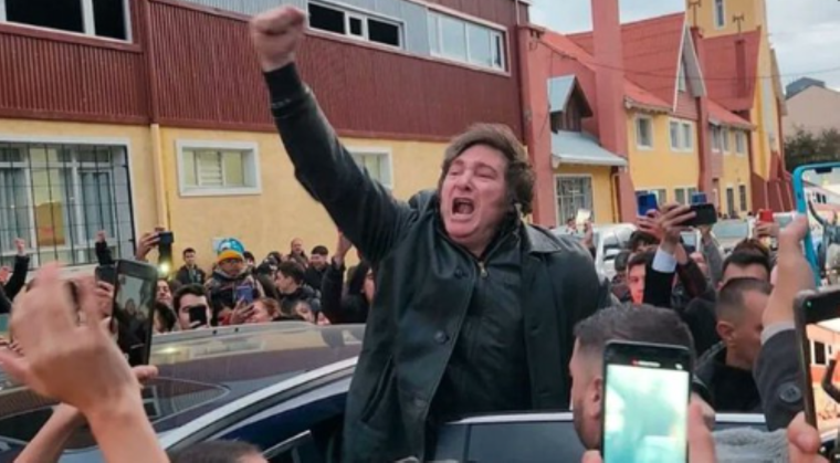 Javier Milei recorrió Ushuaia en plena campaña electoral.