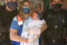 policias parteros: ayudaron a una joven a dar a luz en mendoza