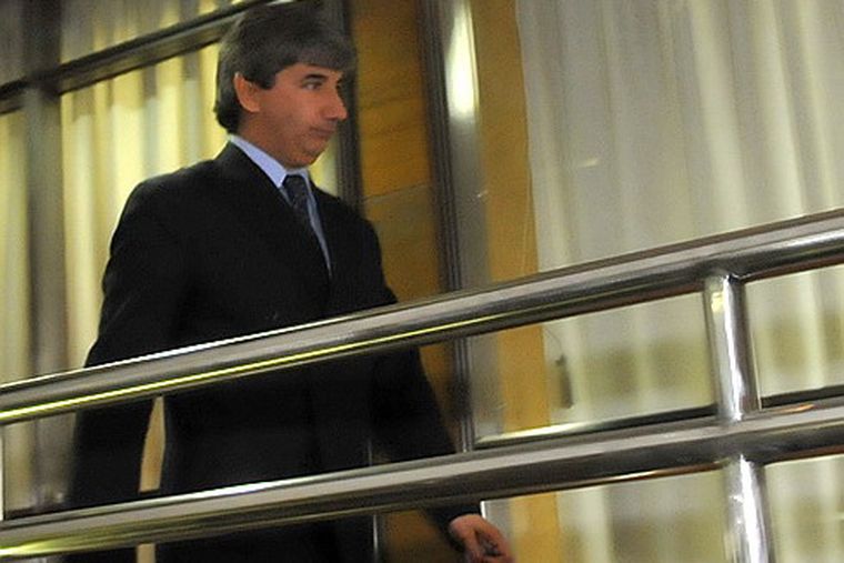 Bento fue sacado del caso por los amigos de Romano.