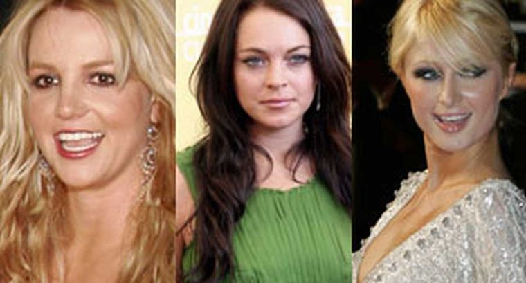 Foto: https://www.usmagazine.com/celebrity-news/news/lindsay-lohan-invites-britney-spears-paris-hilton-beyonce-to-her-b-day-w490235/