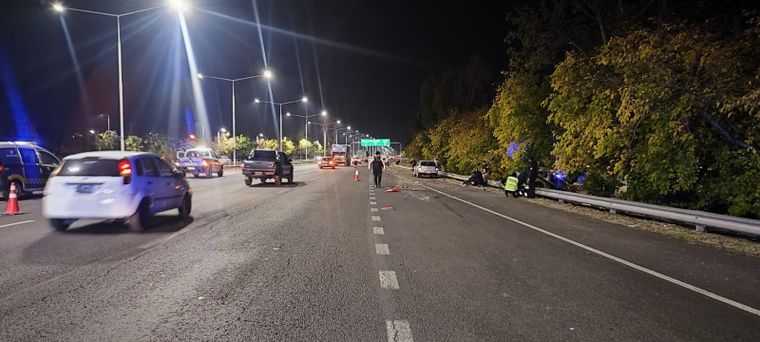 El siniestro se produjo en el Acceso Sur, frente a La Barraca.