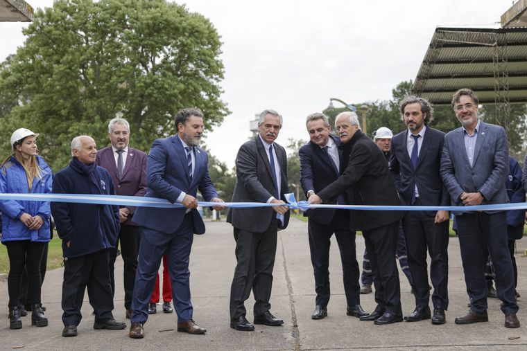 Candidato. Alberto Fernández con Agustín Rossi y Jorge Taiana. Foto: Telam