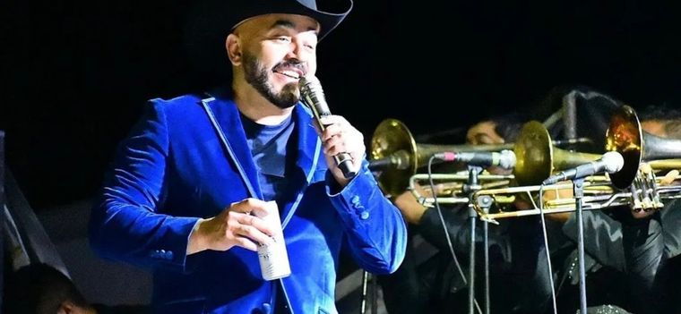 Lupillo Rivera se casó con Giselle Soto Foto: lupilloriveraofficial