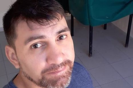 El enfermero, Eduardo Bentancourt, había llegado hacía pocas semanas a Buenos Aires. El enfermero, Eduardo Bentancourt, había llegado hacía pocas semanas a Buenos Aires.