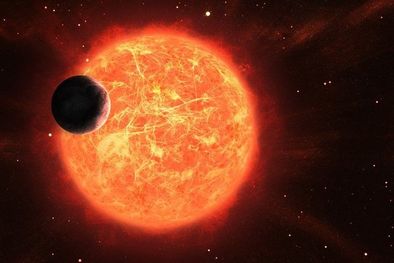 MDZol | Los científicos creen que una estrella gigante roja debería haber consumido el planeta conocido como 8 Ursae Minoris b, de la Vía Láctea. Foto: GETTY IMAGES