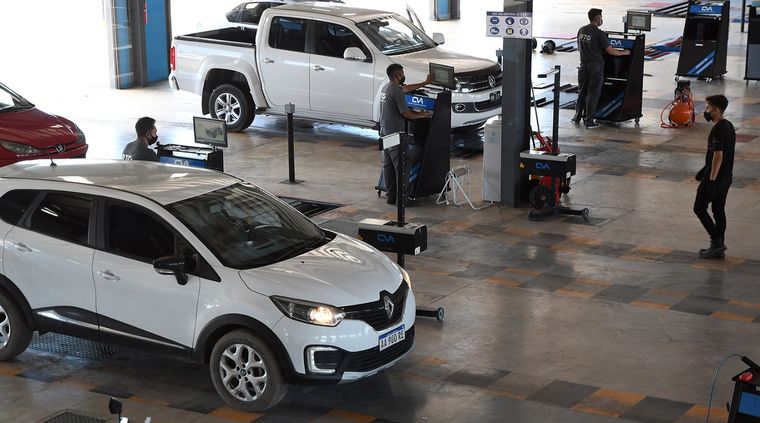 Un 20% de los vehículos salen como condicionales. Foto: ALF PONCE MERCADO / MDZ