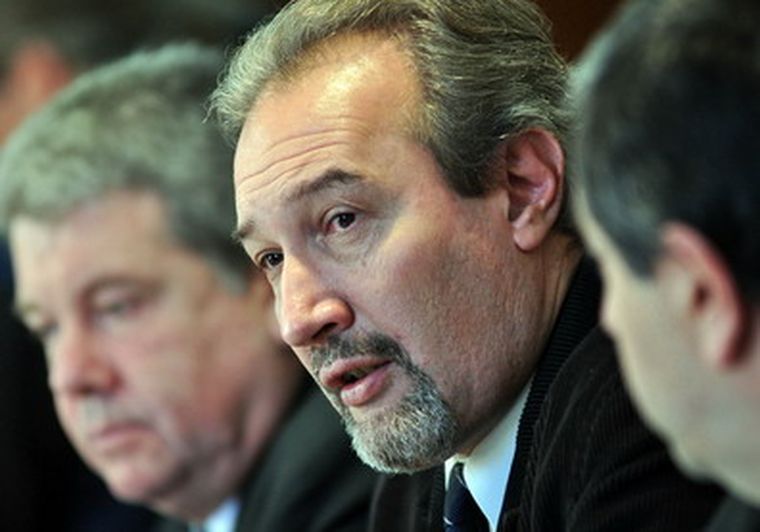 El ministro de Hacienda, Adrián Cerroni.