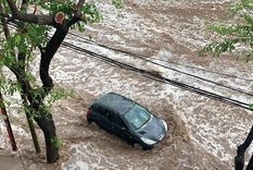 videos impactantes: asi se inundaron las calles en mendoza con la lluvia