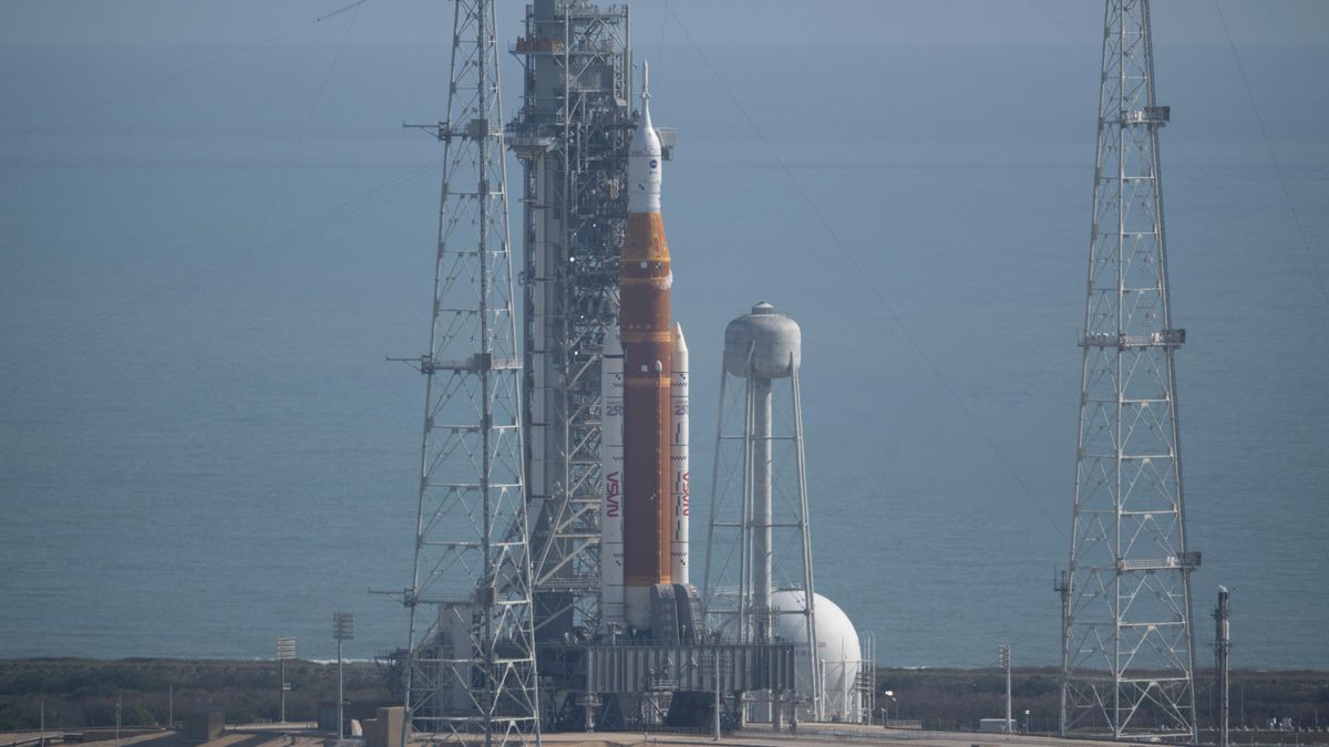 Los astronautas del Artemis II ya están dentro de la nave para ir a la Luna: a qué hora es el lanzamiento