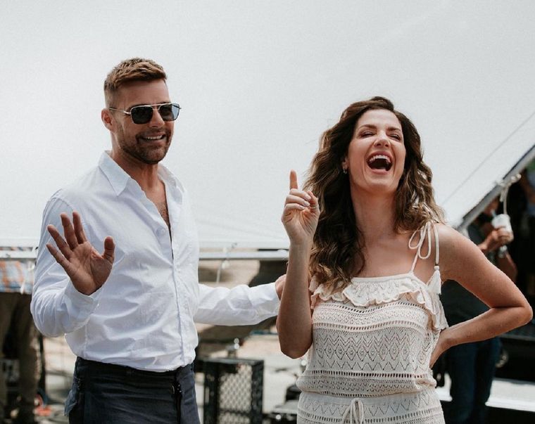 La empresaria Carolina Aguirre y la super estrella Ricky Martin son socios en Kumiko. Foto: Instagram