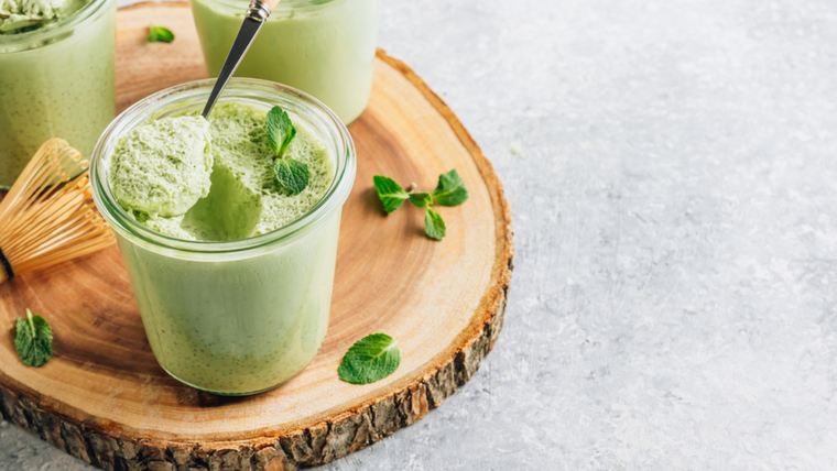 En Argentina, cada vez más cafeterías ofrecen postres con matcha, ¡y la mousse es una de las favoritas! En Argentina, cada vez más cafeterías ofrecen postres con matcha, ¡y la mousse es una de las favoritas!