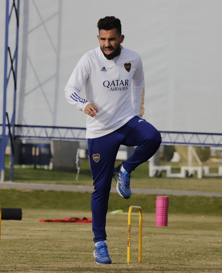 Carlitos revolucionó el mundo Boca con su posteo. Foto: @__CarlitosTevez