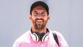 Messi nació un 24 de junio de 1987 en Rosario. Messi nació un 24 de junio de 1987 en Rosario.