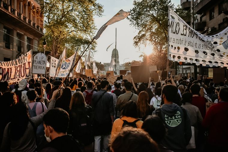 Jóvenes de todo el país marcharan este 22 de abril contra el cambio climático Foto: Eco House