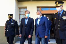 El gobernador Rodolfo Suarez junto al ministro de Seguridad, Raúl Levrino Foto: Gobierno de Mendoza