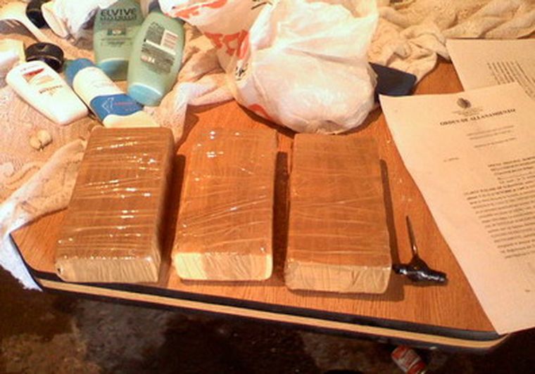 Los ladrillos de cocaína secuestrados en Las Heras. Foto: Toxicomanía