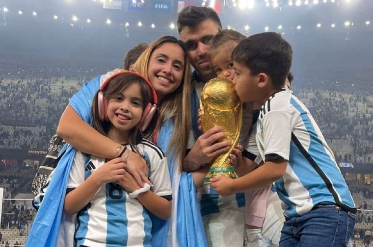 Los Acuña celebran el Mundial de Qatar 2022; ahora regresan a su país. Foto: archivo